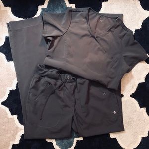 Cherokee Infinity Womens Scrub Set